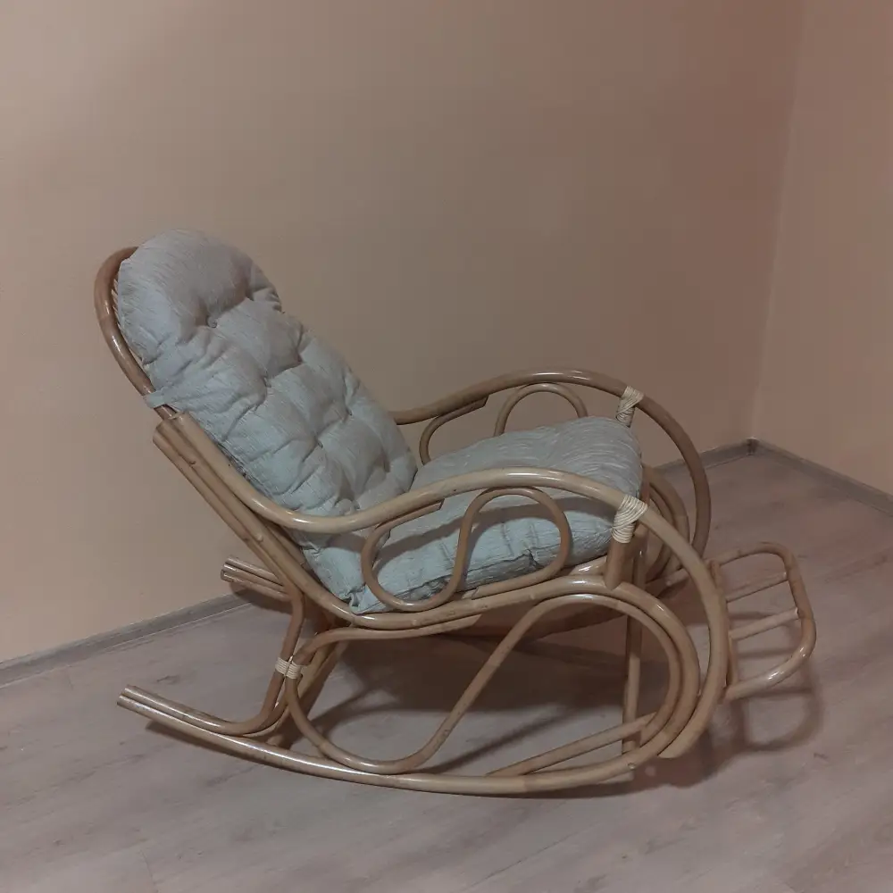 Плетеная кресло качалка